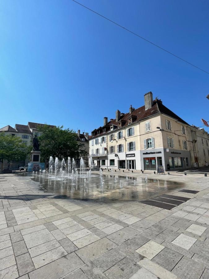 Appartement Calme Au Coeur De La Ville Лон-ле-Сонье Экстерьер фото